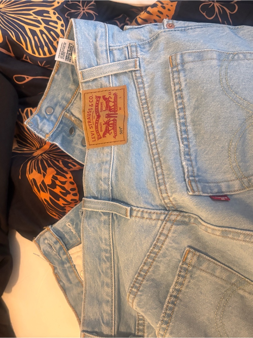 Levi's Light Wash Men's Relaxed Denim Jeans